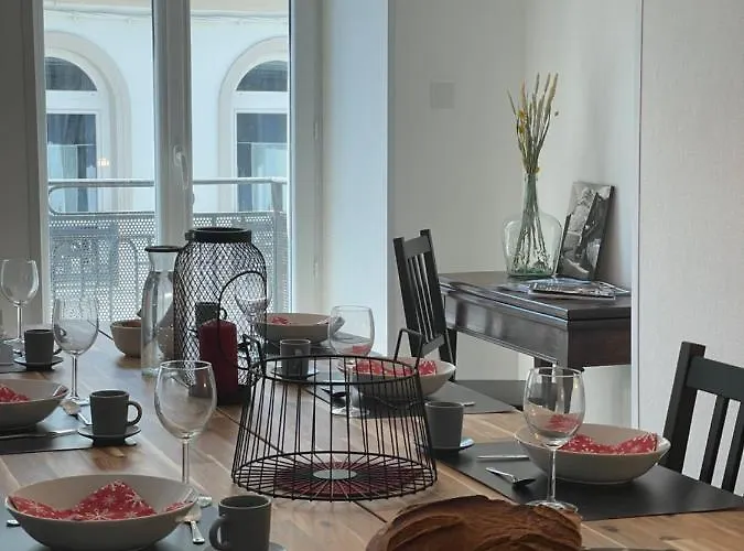 アパート Bel T3 Au 1er Etage Avec Cour Interieure Au Rdc - Marie Bagnères-de-Luchon