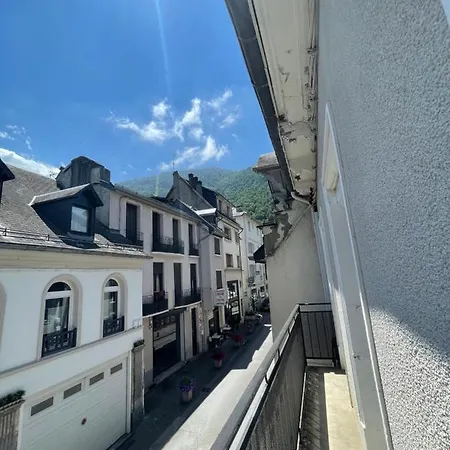 Bel T3 Au 1er Etage Avec Cour Interieure Au Rdc - Marie 아파트 Bagnères-de-Luchon