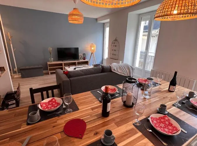 Appartement Bel T3 Rénové Avec Cour Intérieure - Marie *